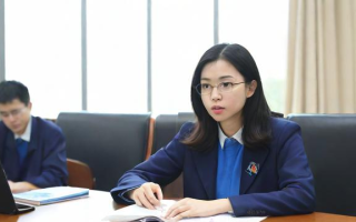 哪些因素会影响研究生选择的专业？