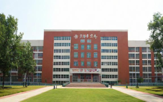 崔黄口高中的教学质量和环境究竟如何？