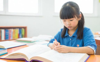 如何制作高质量的读书笔记课件？