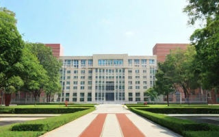 重庆南开三中教学和环境究竟如何？