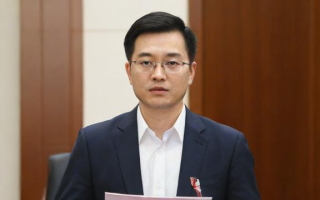 研究生中期报告通常需要达到多少字数？