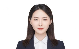 研究生李晓凤的研究方向与学术成就有哪些？