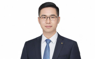 CFA考试难度大，有哪些高效学习方法？，自学CFA可行吗？如何制定学习计划？，CFA各级考试重点不同，应如何针对性学习？，工作繁忙的情况下，怎样平衡时间来学习CFA？，学习CFA时，如何更好地理解金融英语？