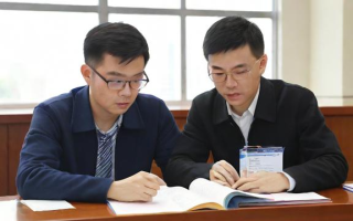 简洁直白型，国考报考流程是怎样的？，国考如何进行报考操作？，国考报考有哪些步骤？，引导关注重点型，国考报考的关键要点是啥？，国考报考需注意什么？，国考报考条件有哪些？