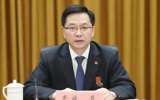 胡明是如何成为一名研究生的？
