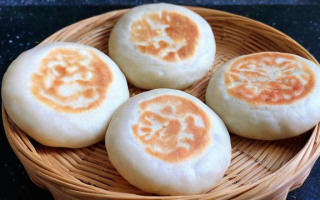 如何制作美味的发面饼？