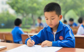 初中生怎么样字迹有特色
