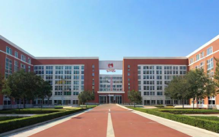 北京市第十三中学的教学质量和校园环境究竟如何？
