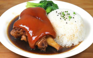 隆江猪脚饭如何制作，有哪些关键步骤和独特技巧？