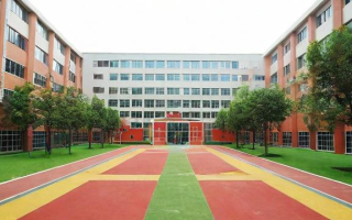 无锡市辅仁小学的教学质量如何？，无锡市辅仁小学，作为一所历史悠久且享有良好声誉的学校，其教育质量一直是家长和社会关注的焦点。学校不仅在学科教育方面有着扎实的基础，还注重学生全面发展，特别是在创新精神和实践能力的培养上有着显著成效。那么，无锡市辅仁小学的教学质量究竟如何呢？