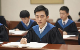 研究生如何应对学术与职业的双重挑战？