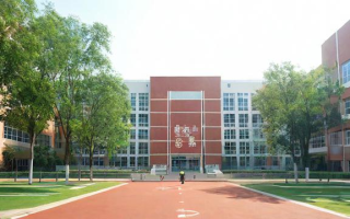 18 中学校教学质量、师资力量与校园环境究竟如何？