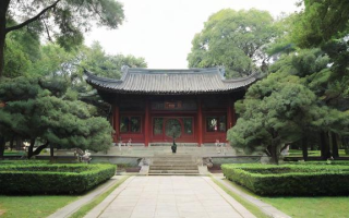 清华园的教育质量和学生成绩表现如何？