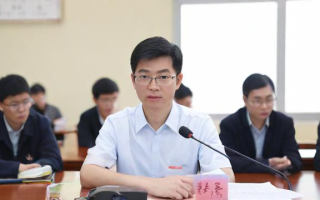 如何以香港身份申请研究生课程？
