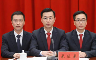 如何考取礼仪资格证？