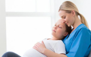 如何考取国际母乳指导师资格？