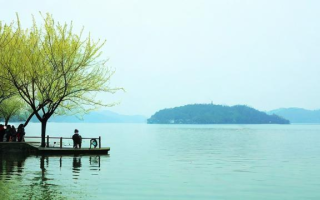 怎么样好背钱塘湖春行