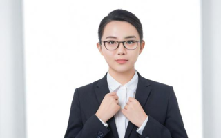 如何评估助理工程师的工作表现？