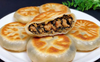 如何制作美味的梅干菜肉饼？