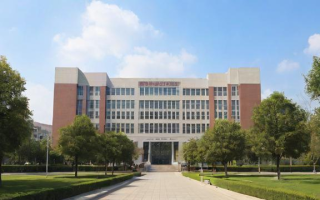 清华育才的办学理念、教学质量和学生成果如何？