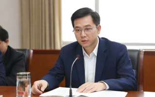 如何选择合适的大专专业和学校进行高考志愿填报？