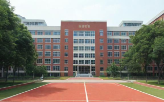 重庆一中课程设置丰富吗？教学质量如何？