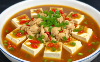 如何制作美味的鸡汁豆腐？