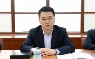 一，四川公务员考试，竞争压力究竟有多大？，二，四川公务员考试，热门岗位花落谁家？，三，四川公务员考试，备考重点在哪块？，四，四川公务员考试，分数线会咋变动？，五，四川公务员考试，面试环节咋应对？，六，四川公务员考试，资格审核严不严？，七，四川公务员考试，体能测试难不难？，八，四川公务员考试，选岗有啥技巧吗？，九，四川公务员考试，笔试时间够不够？，十，四川公务员考试，申论咋拿高分呢？