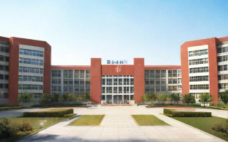 云岗中学高中的教育质量如何？
