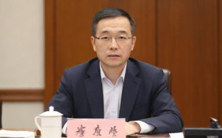 云南大学研究生导师团队如何实现学术引领与人才培养？
