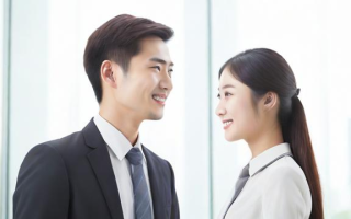 如何恰当地表达对领导的赞美与敬意？