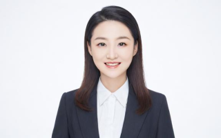 岳颖的研究生生涯是如何塑造她的未来的？