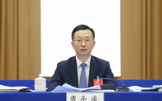 2025年江苏省国考各岗位的报考条件有何不同？，2025年江苏省国考哪些职位竞争最激烈？，2025年江苏省国考中，哪些职位对专业要求较为宽松？，2025年江苏省国考职位表中，哪些职位的发展前景较好？，2025年江苏省国考职位表中，哪些职位的工作地点在南京？