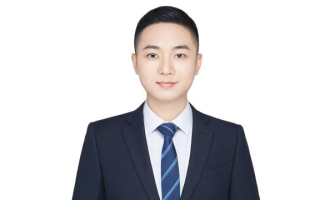 如何验证企业的专业资质与行业地位？