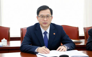 会计研究生进国企，职业发展前景究竟如何？，会计研究生投身国企，会面临哪些挑战与机遇？，为何会计研究生偏爱选择进入国企工作？，会计研究生入国企，能否充分发挥专业优势？，会计研究生在国企，晋升空间到底有多大？
