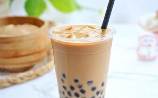 如何制作美味奶茶？