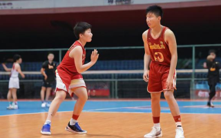 河南大学研究生篮球赛如何展现青春风采？