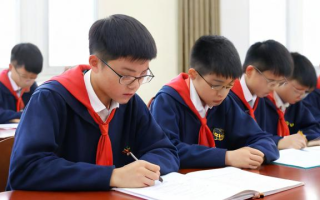 如何报名参加国家在职研究生课程？