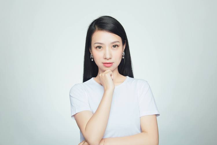 朱红是哪所大学的教授？-图1