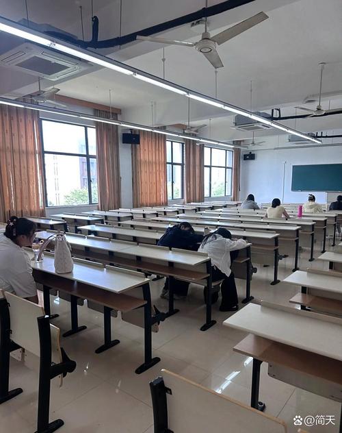 安大面试间具体在哪个校区?-图1 安大面试间具体在哪个校区?-图1