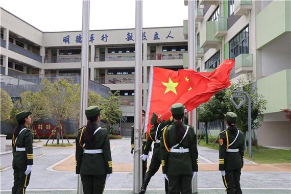 崇州明湖中学录取分多少-图1 崇州明湖中学录取分多少-图1