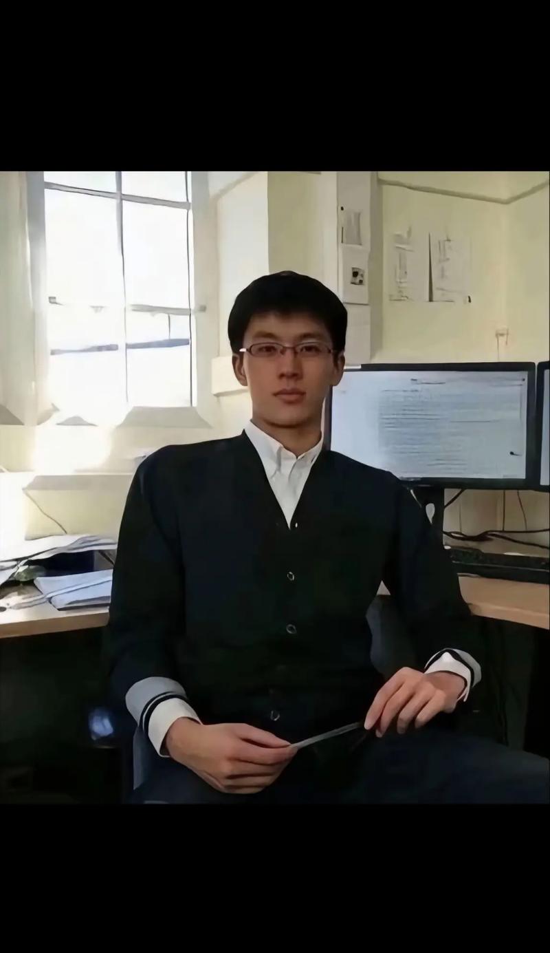 陈成文现在在哪个学校就读？-图2