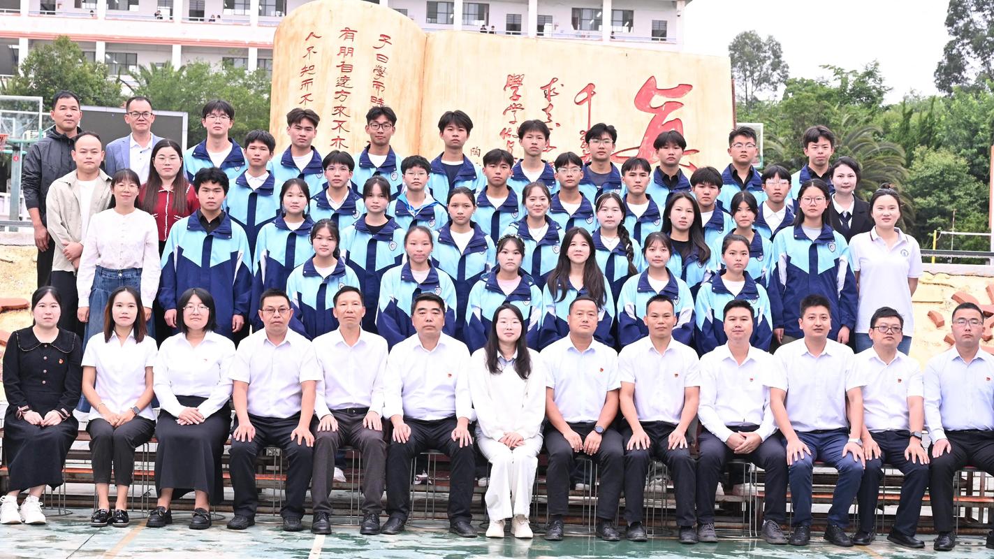 罗胜联毕业于哪所学校?-图2 罗胜联毕业于哪所学校?-图2