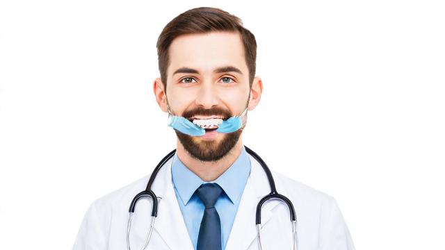 口腔医生工作怎么样？职业前景与真实体验解析-第1张图片-益智教育网