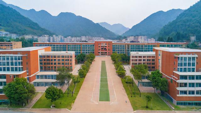 富源小学教学质量如何?师资、环境、口碑全面解析-第2张图片-益智教育网 富源小学教学质量如何?师资、环境、口碑全面解析-第2张图片-益智教育网