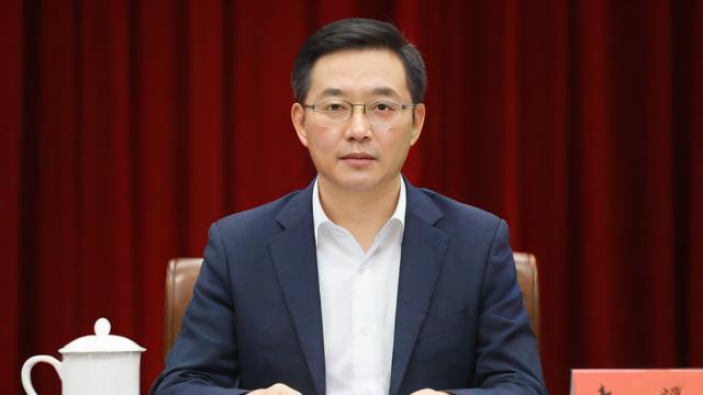 如何成功进入剧组工作?实用技巧与步骤分享-第2张图片-益智教育网 如何成功进入剧组工作?实用技巧与步骤分享-第2张图片-益智教育网
