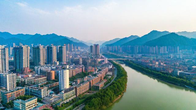 湘潭医卫职业技术学院怎么样?口碑、就业、专业实力解析-第1张图片-益智教育网 湘潭医卫职业技术学院怎么样?口碑、就业、专业实力解析-第1张图片-益智教育网