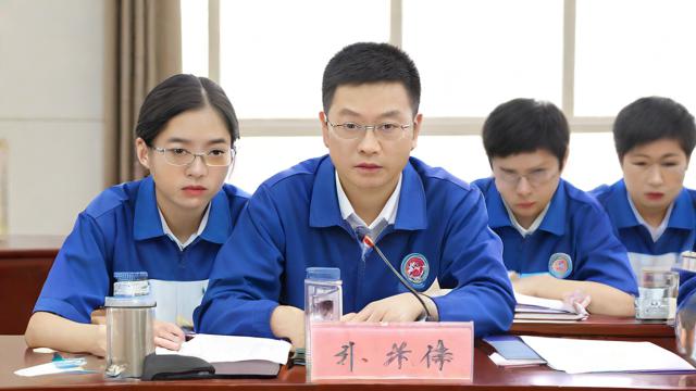 如何报考卫校?报考条件及流程详解-第1张图片-益智教育网 如何报考卫校?报考条件及流程详解-第1张图片-益智教育网