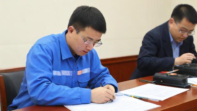 如何顺利考取电工上岗证?-第2张图片-益智教育网 如何顺利考取电工上岗证?-第2张图片-益智教育网