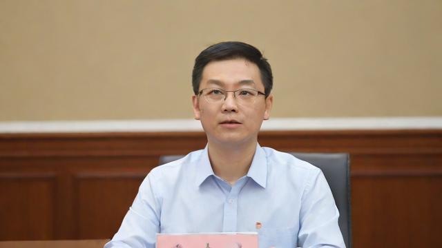 如何选择师资力量强、专业背景与教学经验并重的学校？-第1张图片-益智教育网